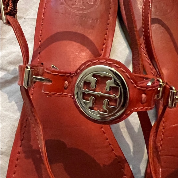Tory Burch Orange Sandals with Gold Accents - Picture 2 of 3